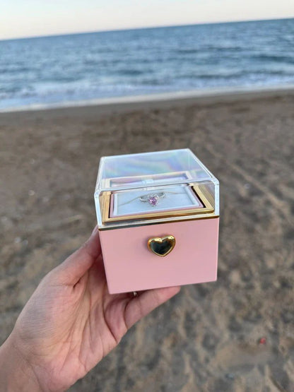 mumlu dönen kutu+zirkon taşlı kalp yüzük